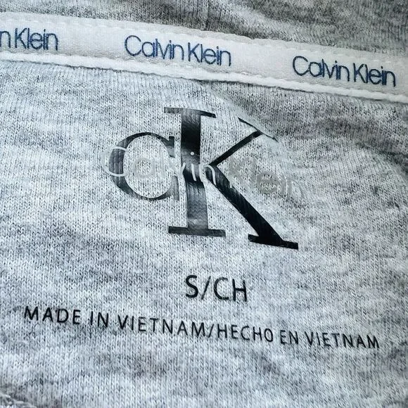 Calvin Klein Gray Leopard Print Turtleneck Cropped Sweatshirt Size Small - Picture 7 of 8